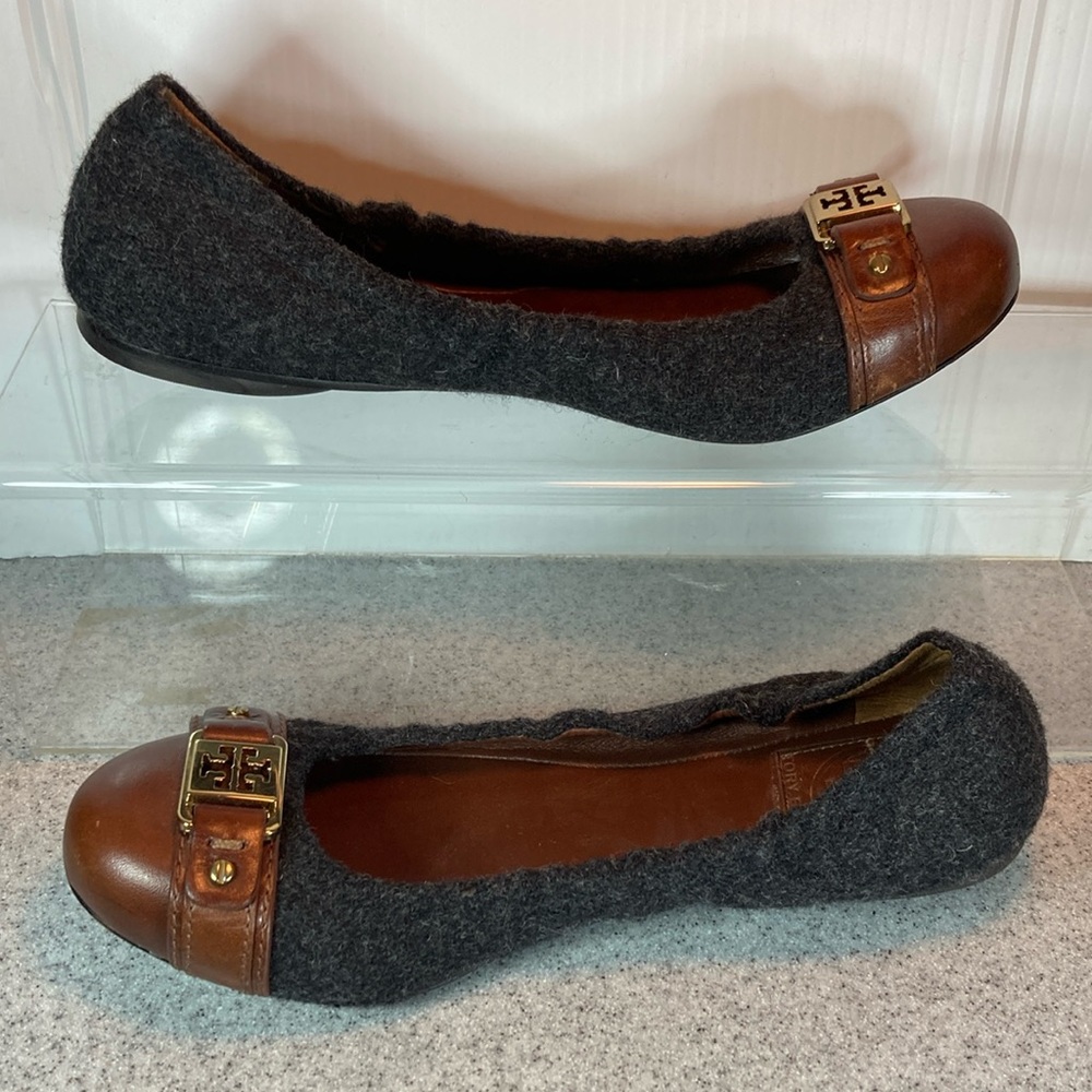 Tory Burch gray wool flats with chocolate leather cap toe leather soles size 8